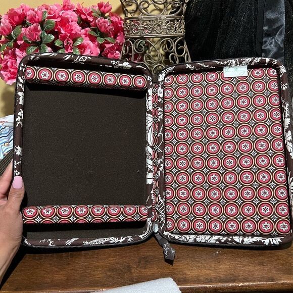 Vera Bradley IMPERIAL TOILE Mini Laptop / Tablet Hard Case w/ Strap - Picture 4 of 4